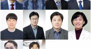                                                               2023 SKKU Fellowship 교수 10명 선정                                                                                      우리 대학은 '2023 SKKU-Fellowship' 교수로 경영대학 오종민 교수, 예술대학 정연두 교수, 정보통신대학 이강윤 교수, 정보통신대학 박진홍 교수, 소프트웨어융합대학 이진규 교수, 공과대학 김태일 교수, 공과대학 김영훈 교수, 의과대학 박연희 교수, 약학대학 정상전 교수, 성균융합원 윤원섭 교수(사진 좌측 상단부터)를 선정, 발표했다.SKKU-Fellowship 제도는 우리 대학이 2004년부터 제정하여 수여하는 최고의 영예로, 학문 분야별 연구력 수준 또는 산학협력 성과가 세계적 표준에 안착하였거나 접근 가능성이 높은 최우수 교수를 선정하여 파격적인 연구지원과 명예를 부여하는 제도이다.특히, 2023 SKKU-Fellowship은 '인류와 미래사회를 위한 담대한 도전 Inspiring Future, Grand Challenge' 라는 23~24학년도 대학운영방침에 기반하여 각 교원의 우수성과 폭을 확대하여 ▲글로벌 창작전시 ▲저명 국제컨퍼런스 ▲최상의 저널과 논문 ▲산학협력 모델 구축 ▲창업 등에서 대상자를 선정하였다.                                                                                    시상식은 지난 2월 20일(화) 진행되었던 전체교수회의 '최우수 Faculty 시상식'에서 실시되었다. 특히, 금번에는 Fellowship 선정을 자문할 Fellowship Advisory Board가 공식 구성되어 후보자를 추천하였고, 위원장인 공과대학 이준영 교수가 수상자 10명을 직접 발표하였다.                                                                                                                                                                                                          ▲ 공과대학 이준영 교수                                                                                                                ▲ (좌측 상단부터) 오종민 교수, 정연두 교수, 박진홍 교수, 김태일 교수 부모님, 김영훈 교수, 박연희, 정상전 교수, 이강윤 교수글로벌 전시 부분에서 선정되어 대표 수상소감을 밝혀준 예술대학 정연두 교수는 학교 전체를 대표하는 최우수 교수의 영예인 Fellowship 교수로 선정된 것을 큰 영광으로 여기며 앞으로도 예술대학 나아가는 국내외적으로 성대를 대표하는 예술가로서 활동을 지속하겠다고 하였다.                                                                                  최우수 저널과 논문 관련 부문에서 선정된 공과대학 김태일 교수(대리참석: 김태일 교수 아버님)는 유구한 전통을 가진 가문과 대학의 만남의 우연 아래 혁신적인 성과가 빛날 수 있었던 필연이 생긴 것 같다며 향후에도 세계적 연구성과로 발전해나가겠다고 하였다.산학협력 생태계(기술이전) 부문에서 선정된 약학대학 정상전 교수는 우리 대학에서도 산학협력 등의 우수한 성과가 가시적으로 나오고 있는데 많은 분들이 공감하듯이 대학이라는 경계를 넘어서 오랜기간 동안 교수님들의 끊임없는 노력이 필요한데 이로 인해 상대적으로 가족과의 시간에 많은 시간을 할애하지 못하였다고 하다. 그래서, 금번 수상의 영광을 이 자리에 참석한 배우자와 가족과 함께 하고 싶다고 하였다.                                                                                  향후에도 우리 대학은 최우수 교수들의 다양한 우수성과의 가치를 발굴하면서 인류사회에 공헌하는 초일류 대학이 될 수 있도록 나아갈 예정이다.  더 자세한 내용은 아래 url에서 확인할 수 있습니다. ▼https://www.skku.edu/skku/campus/skk_comm/news.do?mode=view&articleNo=115809 